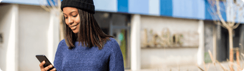 A customer receives support through an SMS customer service platform